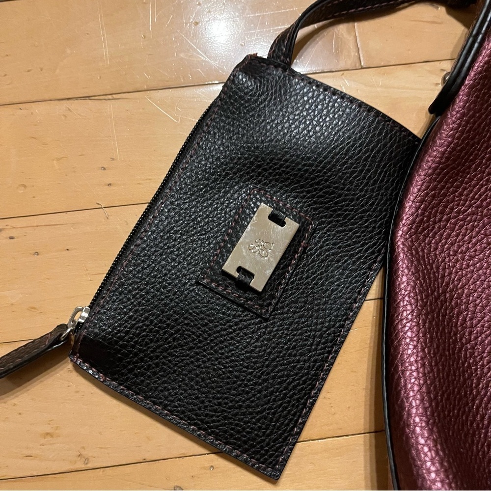 Style & Co. Metallic Burgundy Shoulder Crossbody Faux Leather Bag - Picture 2 of 6